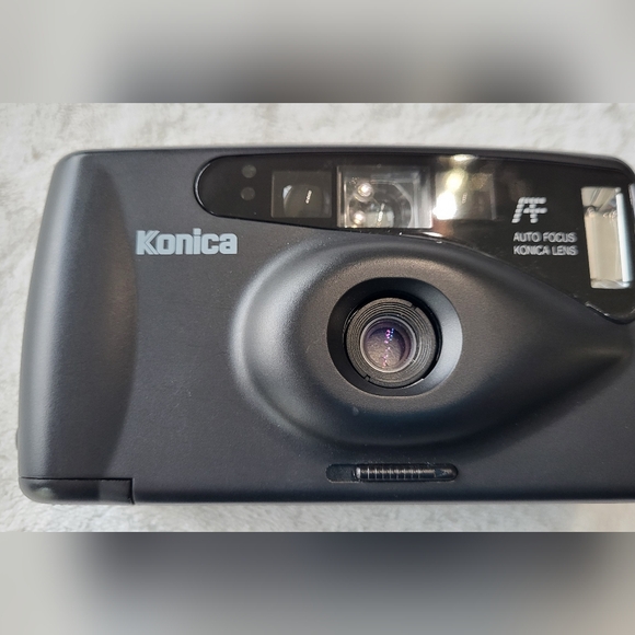 Konica Top's AF-300 Auto Focus Auto Flash 35mm Camera NOT Tested - Picture 8 of 8